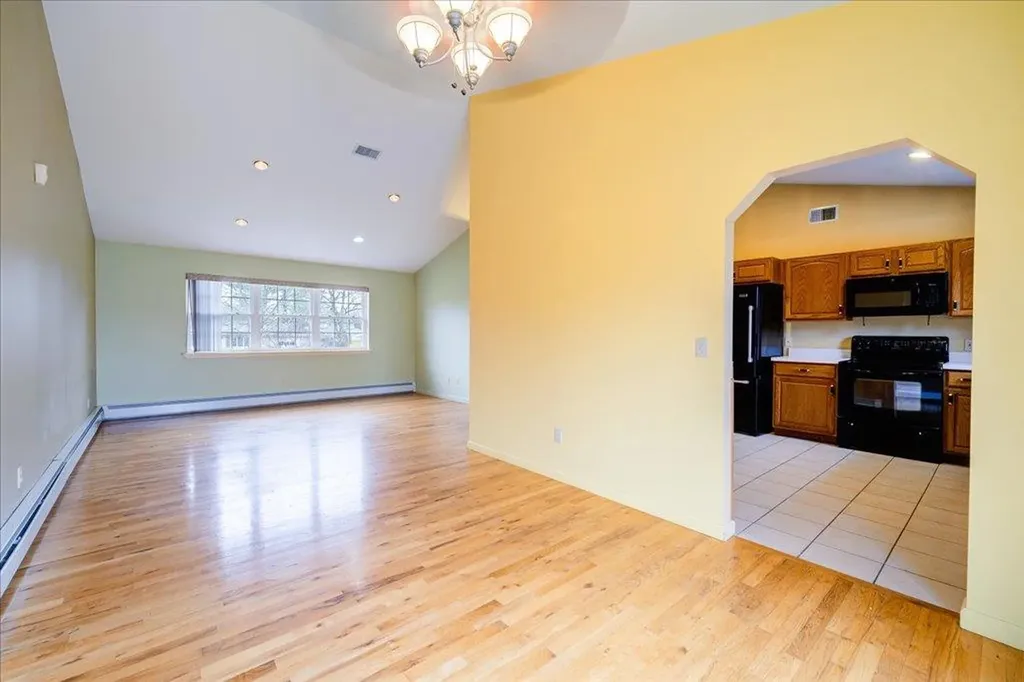 6 Edwards Drive Pine Bush NY 12566
