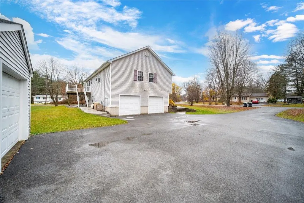 6 Edwards Drive Pine Bush NY 12566