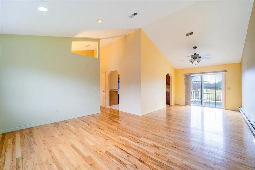6 Edwards Drive Pine Bush NY 12566