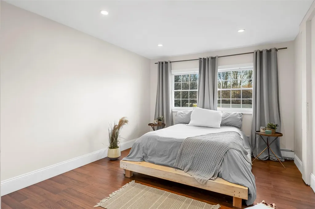 69 Eastern Parkway Germantown NY 12526