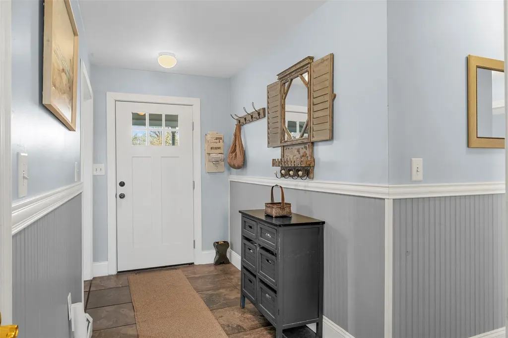 69 Eastern Parkway Germantown NY 12526