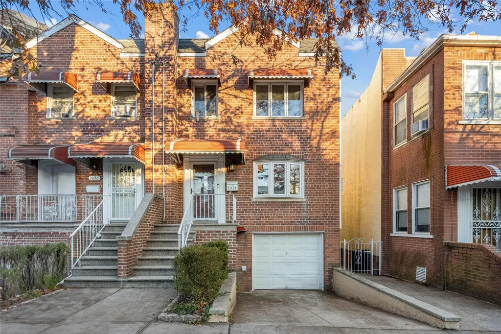 2434 Fish Avenue Bronx NY 10469