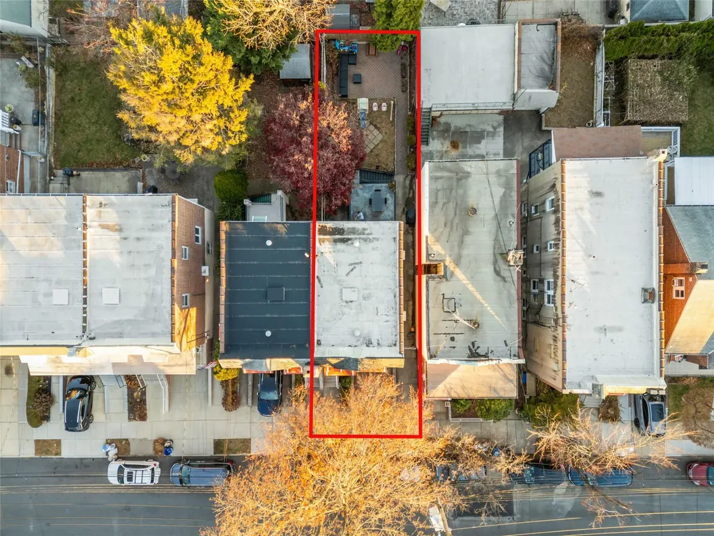 2434 Fish Avenue Bronx NY 10469
