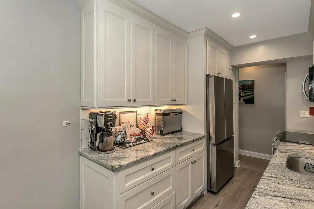 60 Hempstead Avenue Lynbrook NY 11563