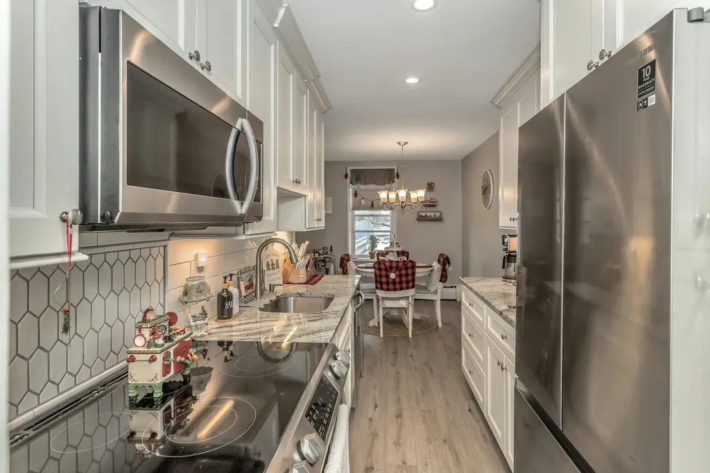 60 Hempstead Avenue Lynbrook NY 11563