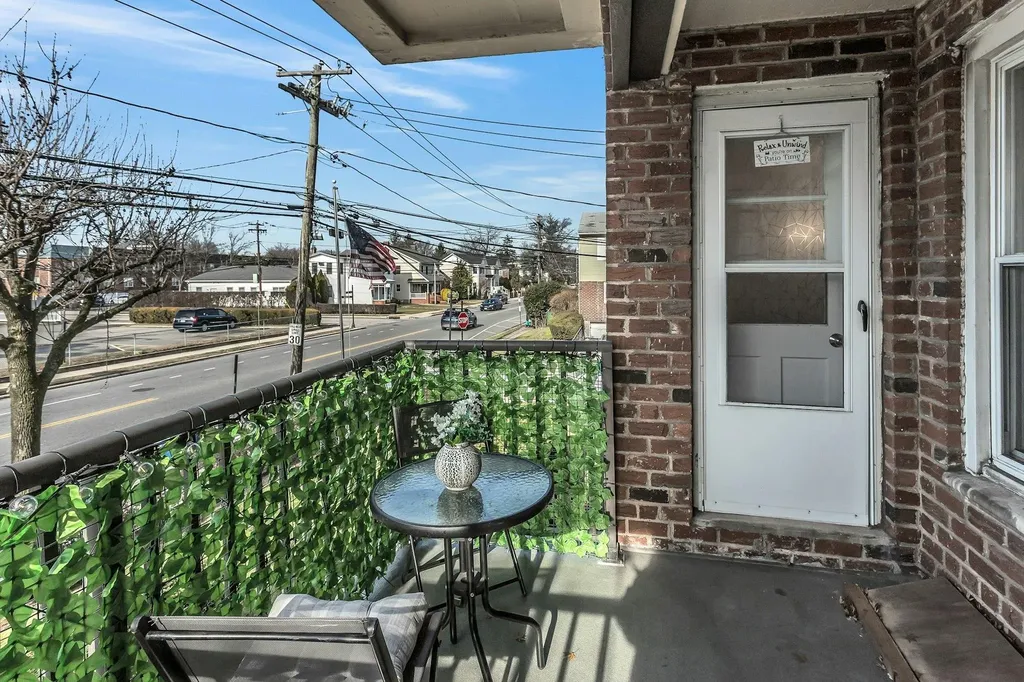 60 Hempstead Avenue Lynbrook NY 11563