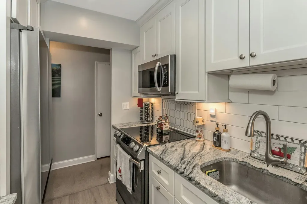 60 Hempstead Avenue Lynbrook NY 11563