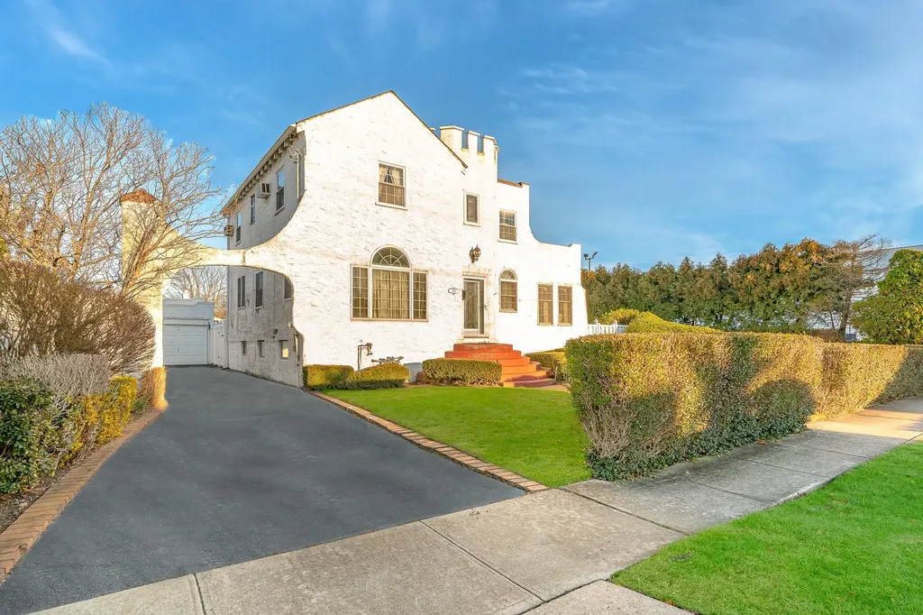 153 Lincoln Boulevard Merrick NY 11566