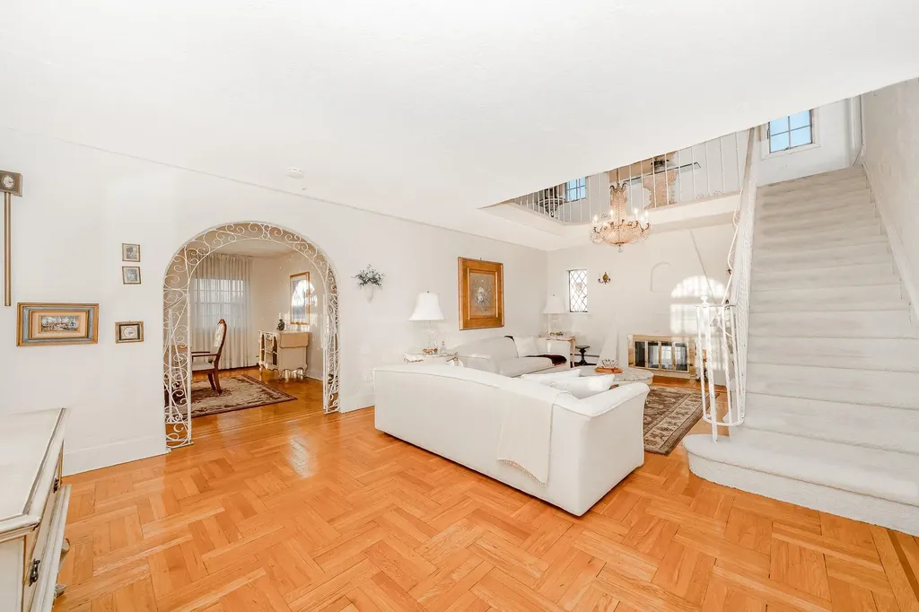 153 Lincoln Boulevard Merrick NY 11566