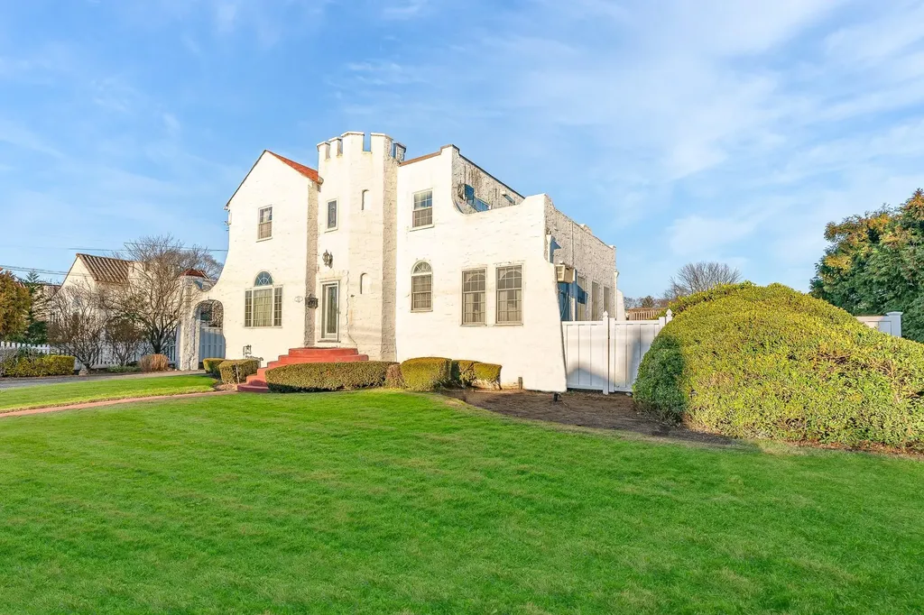 153 Lincoln Boulevard Merrick NY 11566