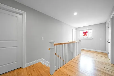 31 Windus Shirley NY 11967