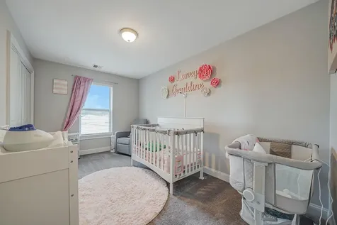 31 Windus Shirley NY 11967