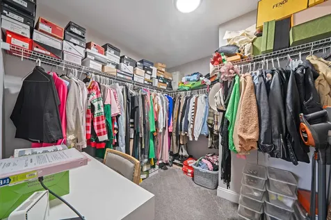 31 Windus Shirley NY 11967