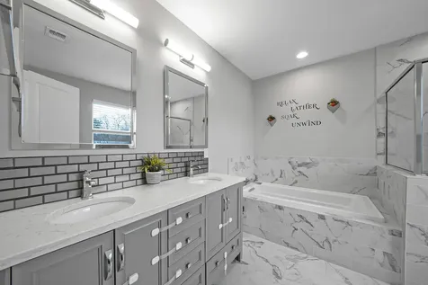 31 Windus Shirley NY 11967