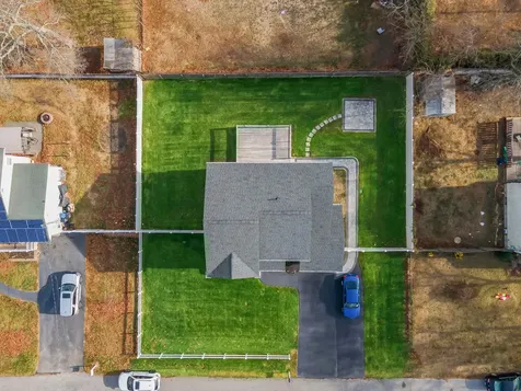 31 Windus Shirley NY 11967