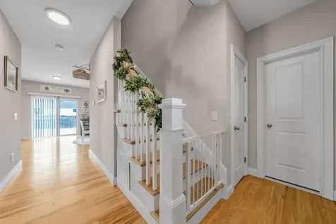 31 Windus Shirley NY 11967