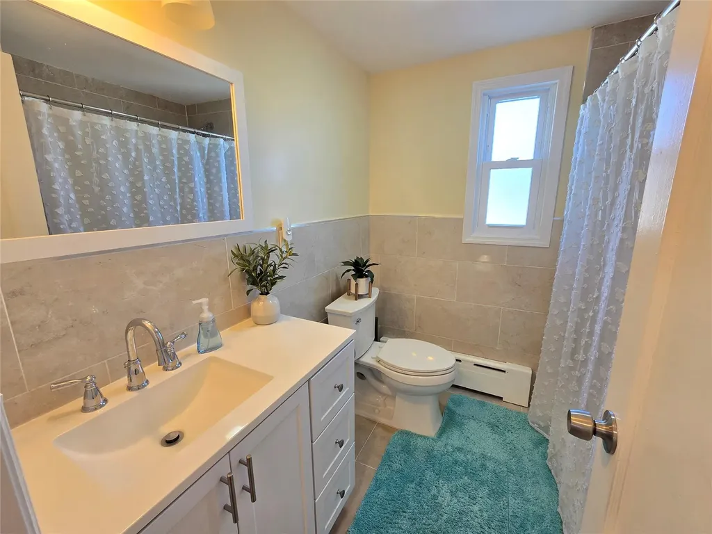 17 Hillcrest Drive Westbury NY 11590