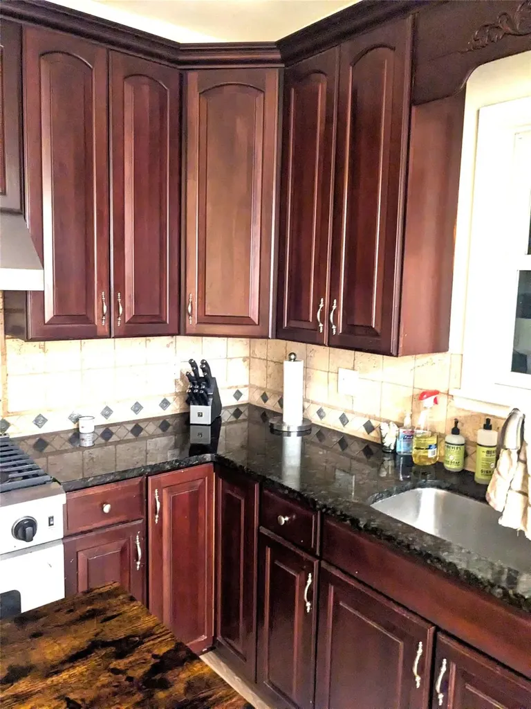 71 Longview Avenue White Plains NY 10605