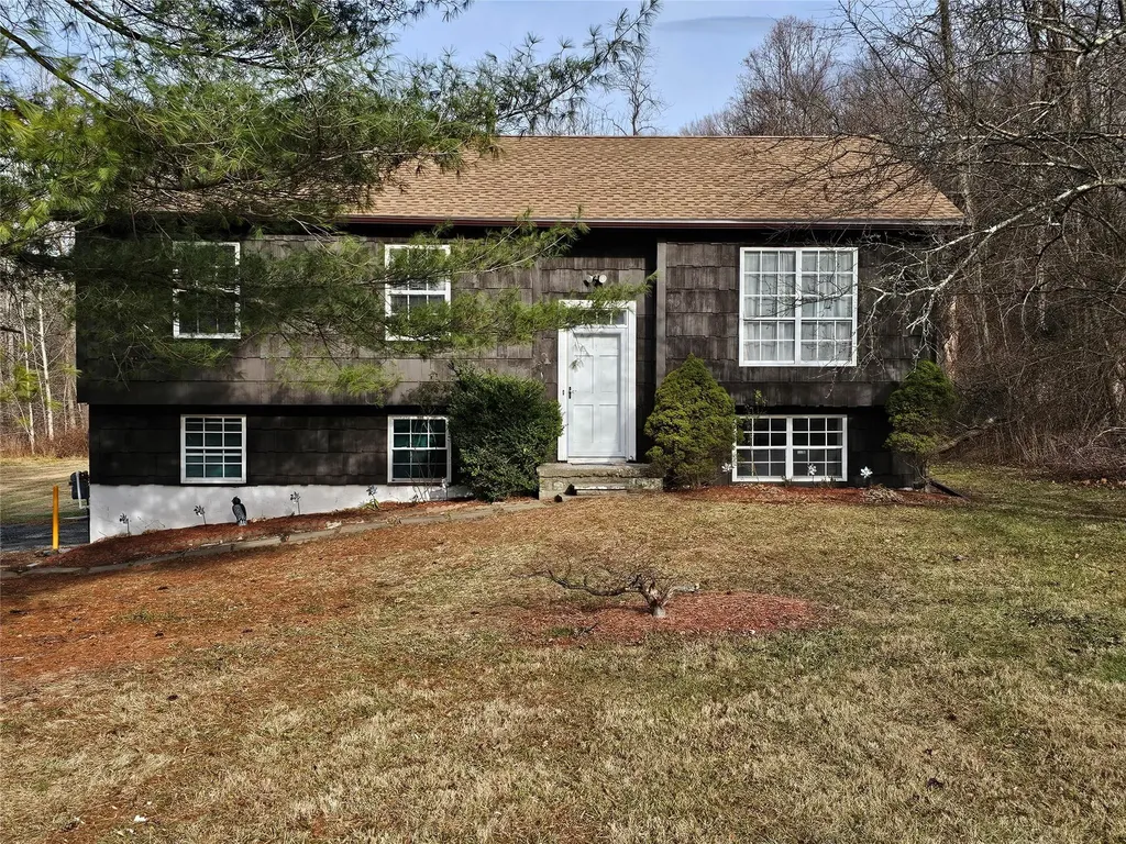 2 Kensington Drive East Fishkill NY 12533