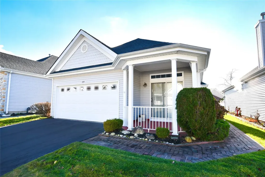 575 Leisure Drive Ridge NY 11961