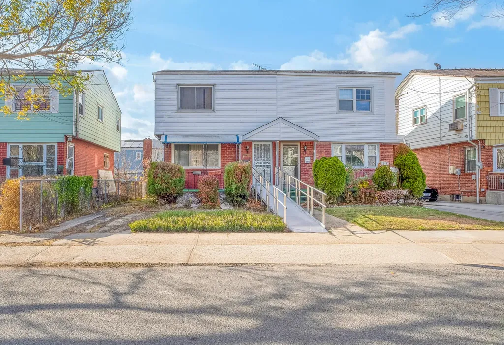 109-40 177th Jamaica NY 11433