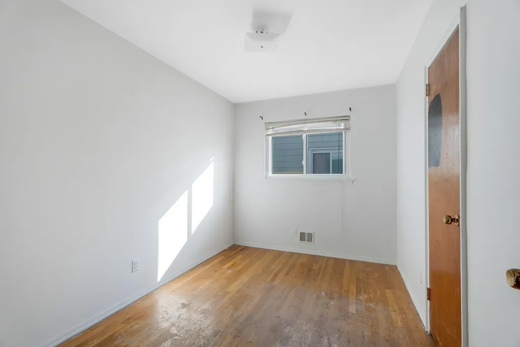 109-40 177th Jamaica NY 11433