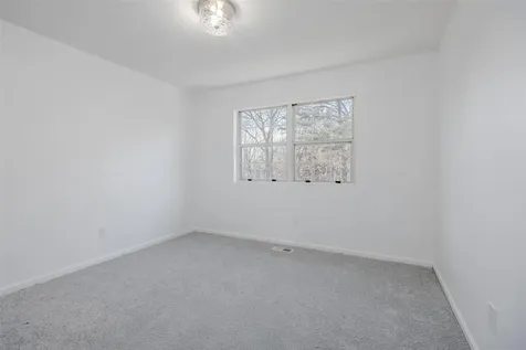 8 Woodchuck Trail Coram NY 11727