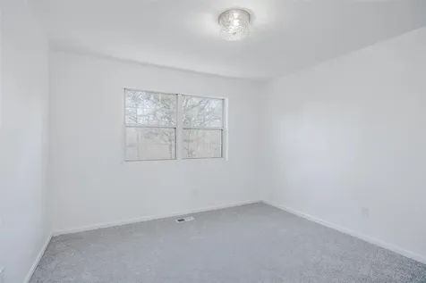 8 Woodchuck Trail Coram NY 11727