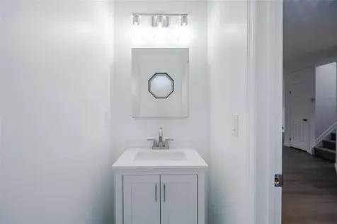 8 Woodchuck Trail Coram NY 11727