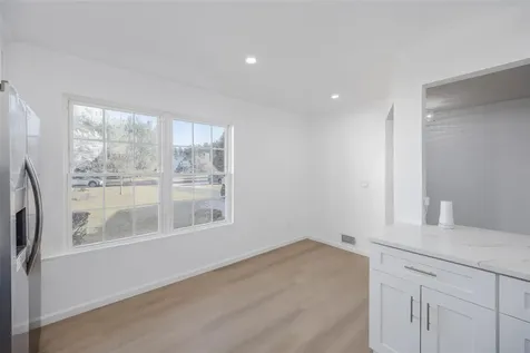 8 Woodchuck Trail Coram NY 11727