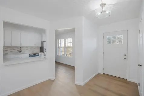 8 Woodchuck Trail Coram NY 11727