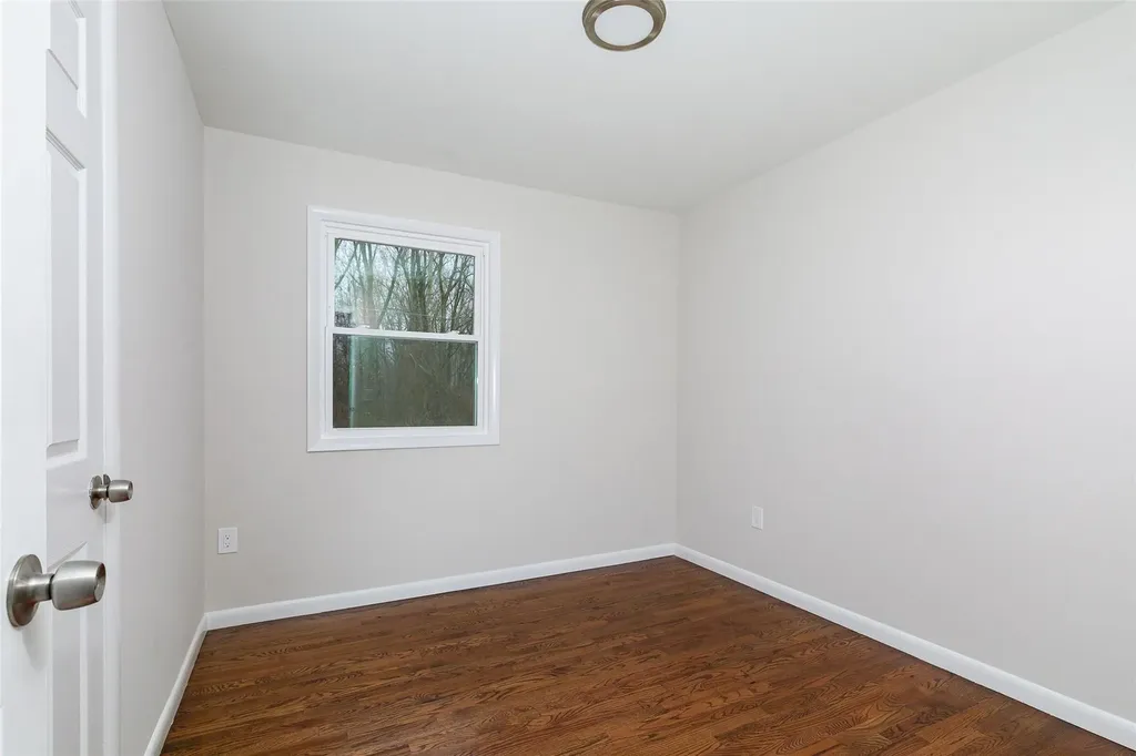 63 Camelot Road Poughkeepsie NY 12601