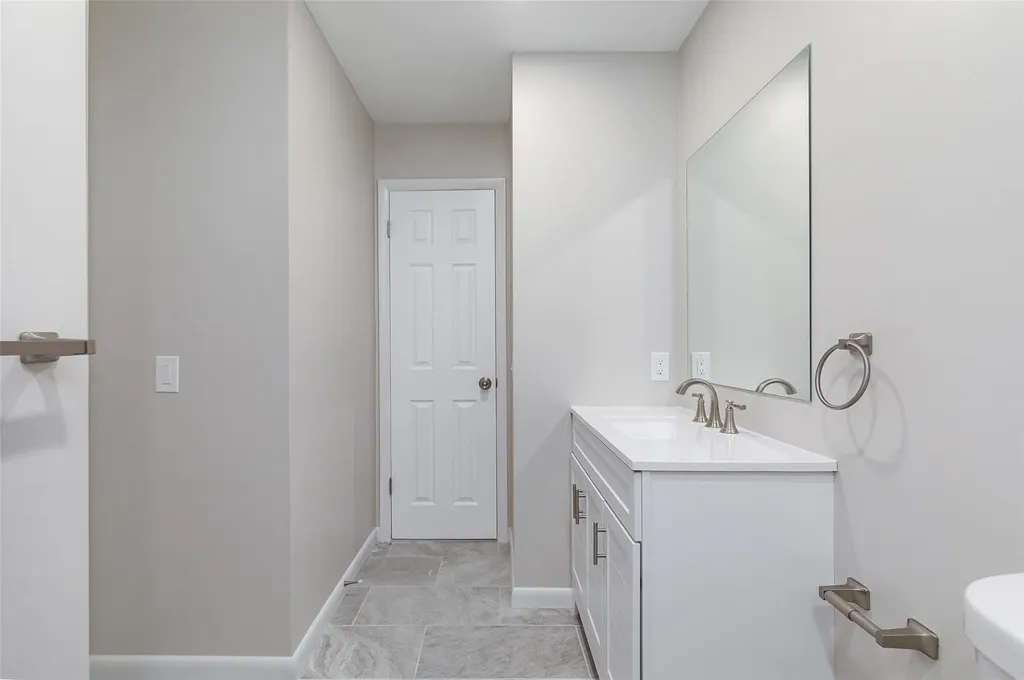 63 Camelot Road Poughkeepsie NY 12601