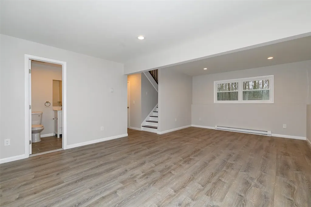 63 Camelot Road Poughkeepsie NY 12601