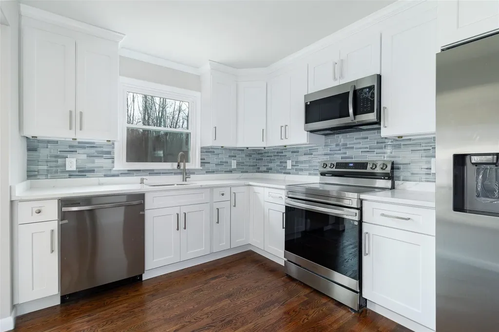 63 Camelot Road Poughkeepsie NY 12601