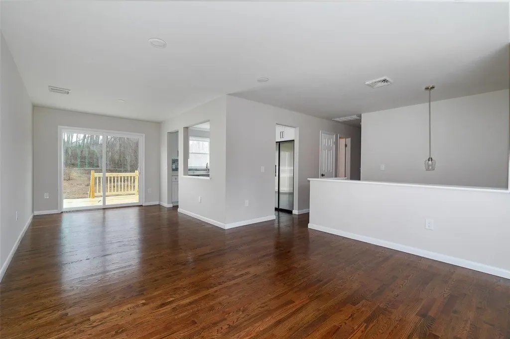 63 Camelot Road Poughkeepsie NY 12601