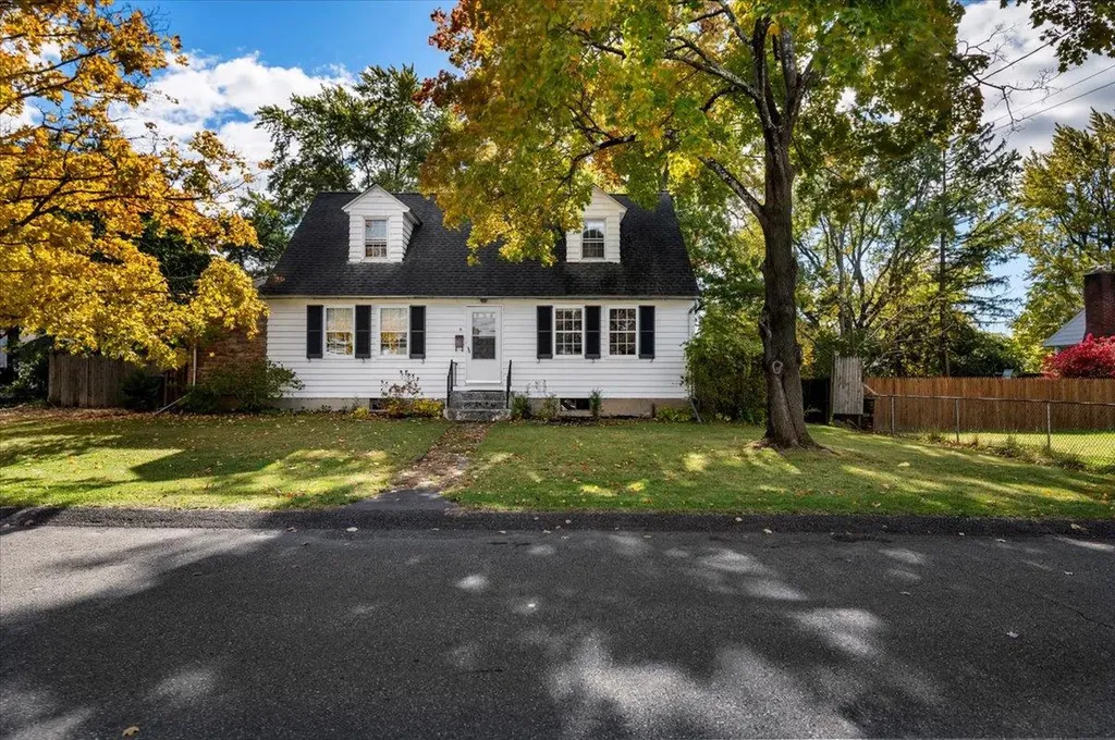 15 Charles Street Hudson NY 12534