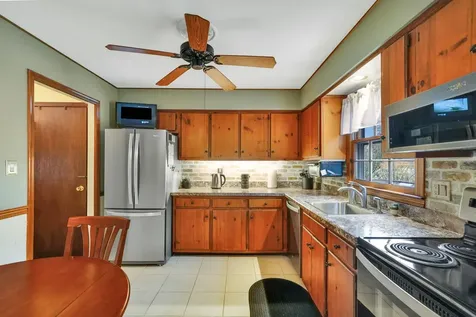 142 Norwalk Avenue Medford NY 11763