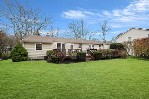 142 Norwalk Avenue Medford NY 11763