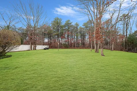 142 Norwalk Avenue Medford NY 11763