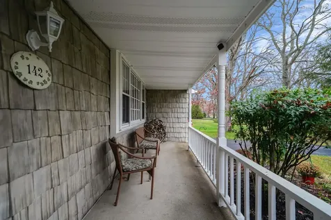 142 Norwalk Avenue Medford NY 11763