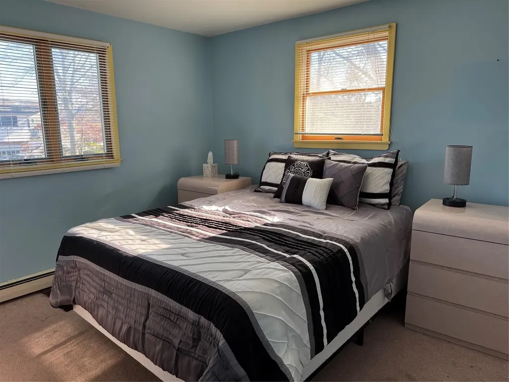 62 Cherokee Avenue West Islip NY 11795