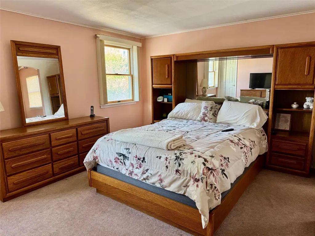 62 Cherokee Avenue West Islip NY 11795