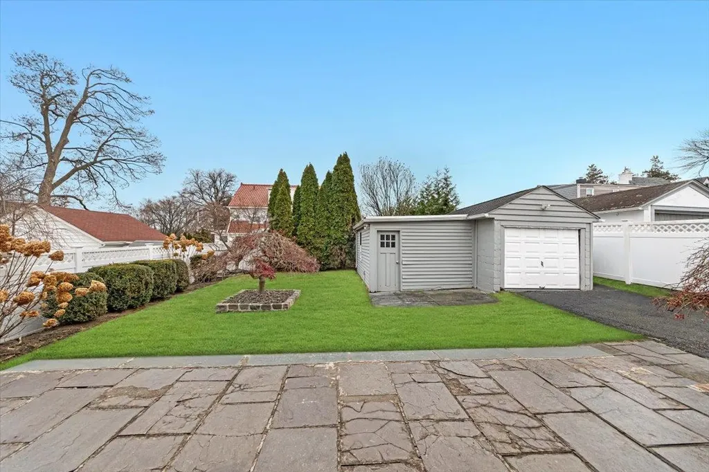 34 Lincoln Avenue White Plains NY 10606