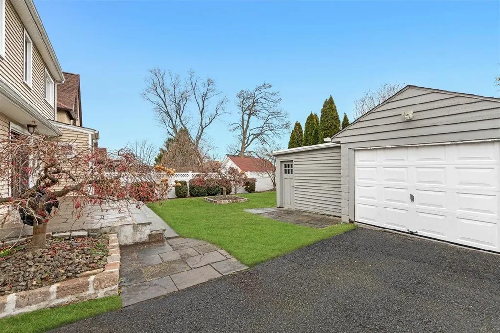 34 Lincoln Avenue White Plains NY 10606