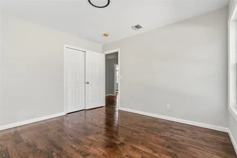 20 Mill Lane Medford NY 11763