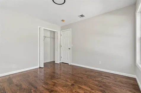 20 Mill Lane Medford NY 11763