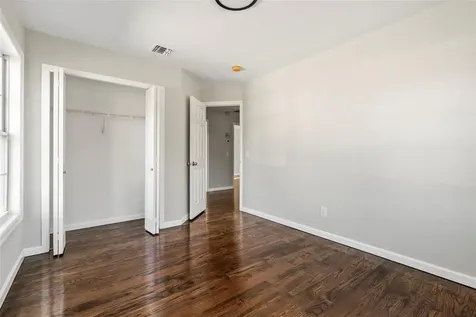 20 Mill Lane Medford NY 11763