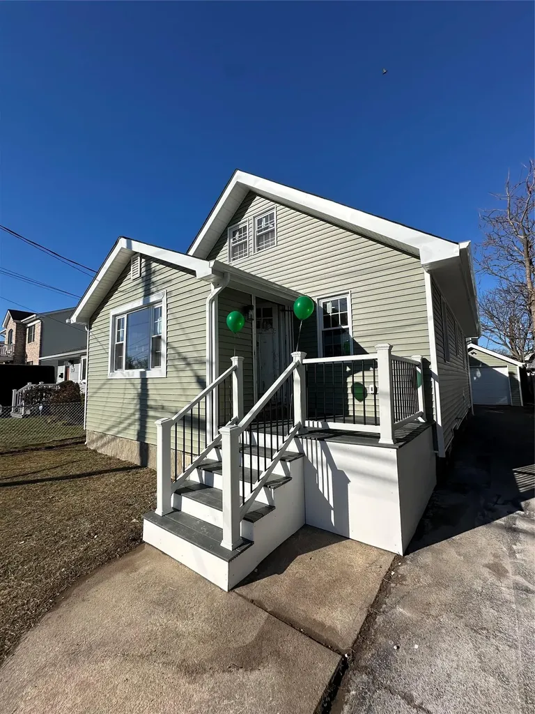 847 Jefferson Street Baldwin NY 11510