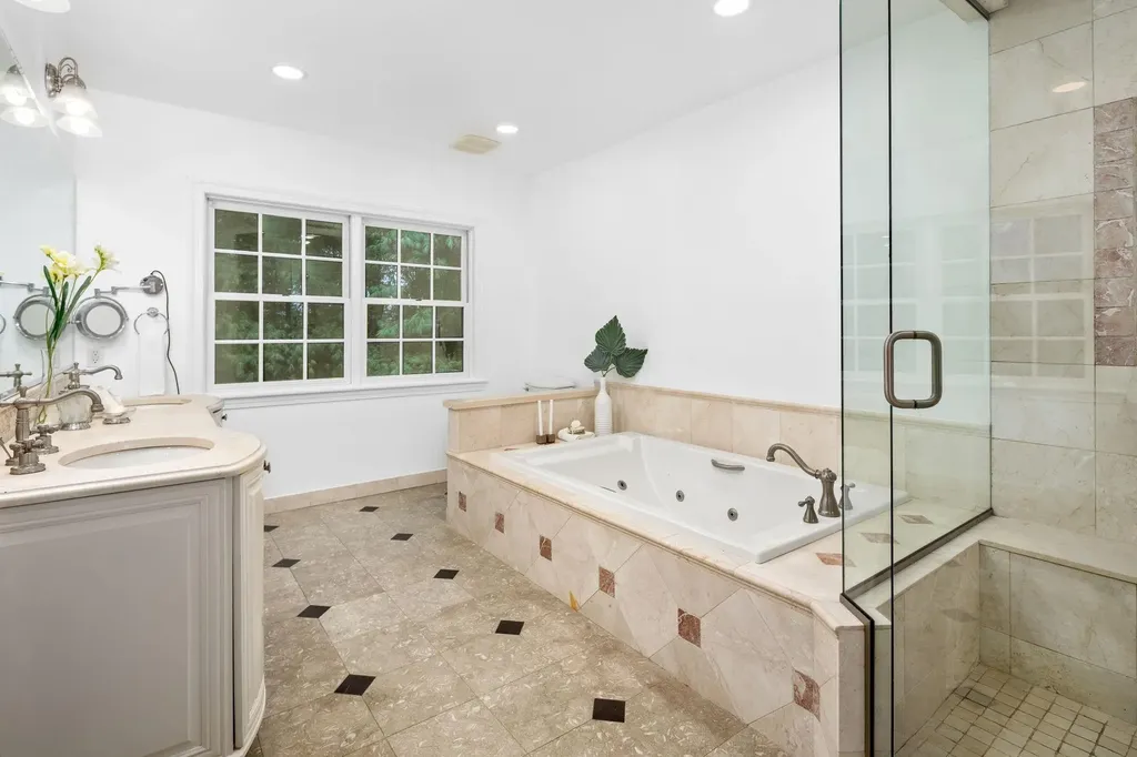 18 Fox Meadow Road Scarsdale NY 10583